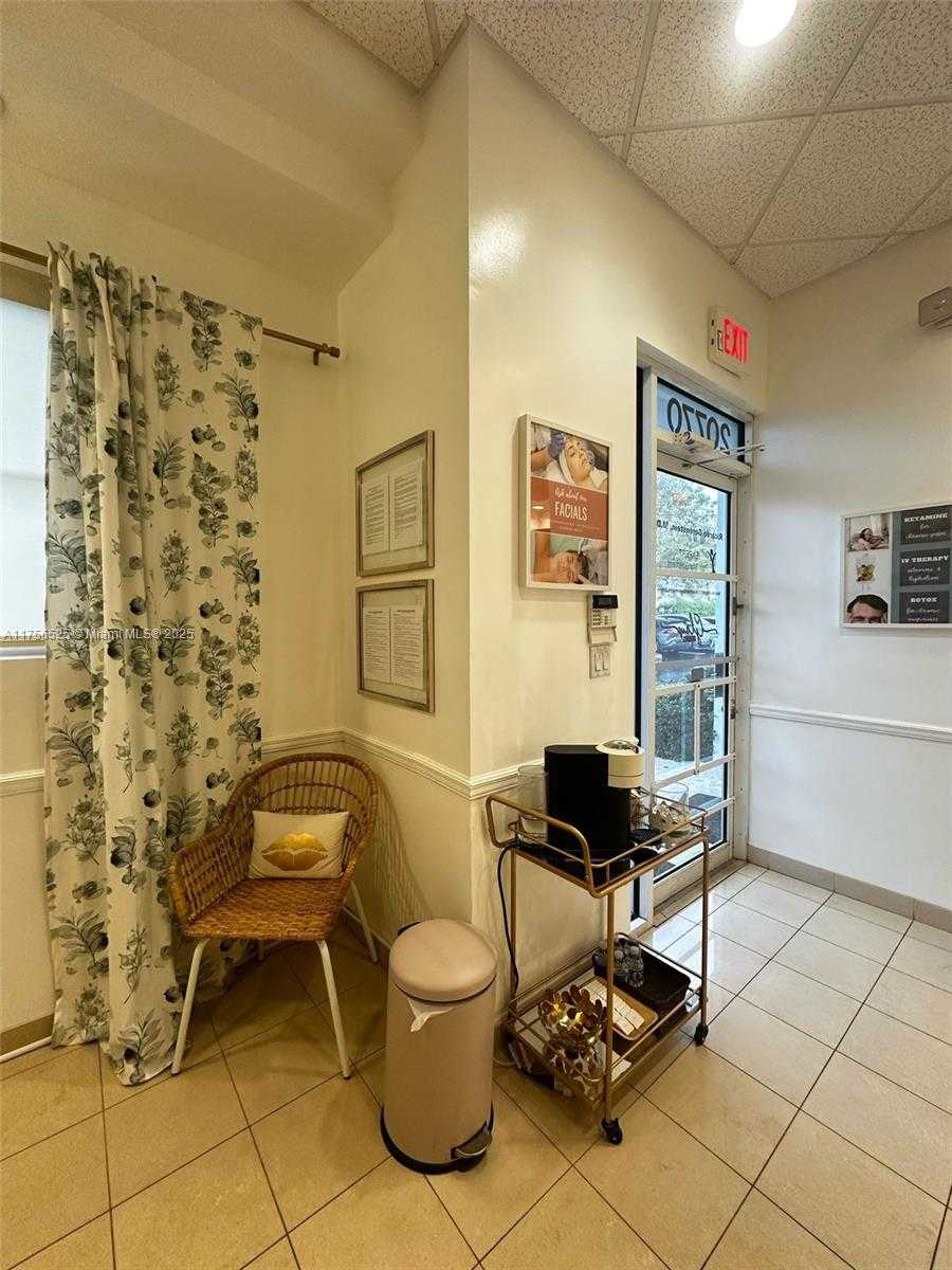 Small Image of 20770 WEST DIXIE HWY DE HWY, Miami Number 10