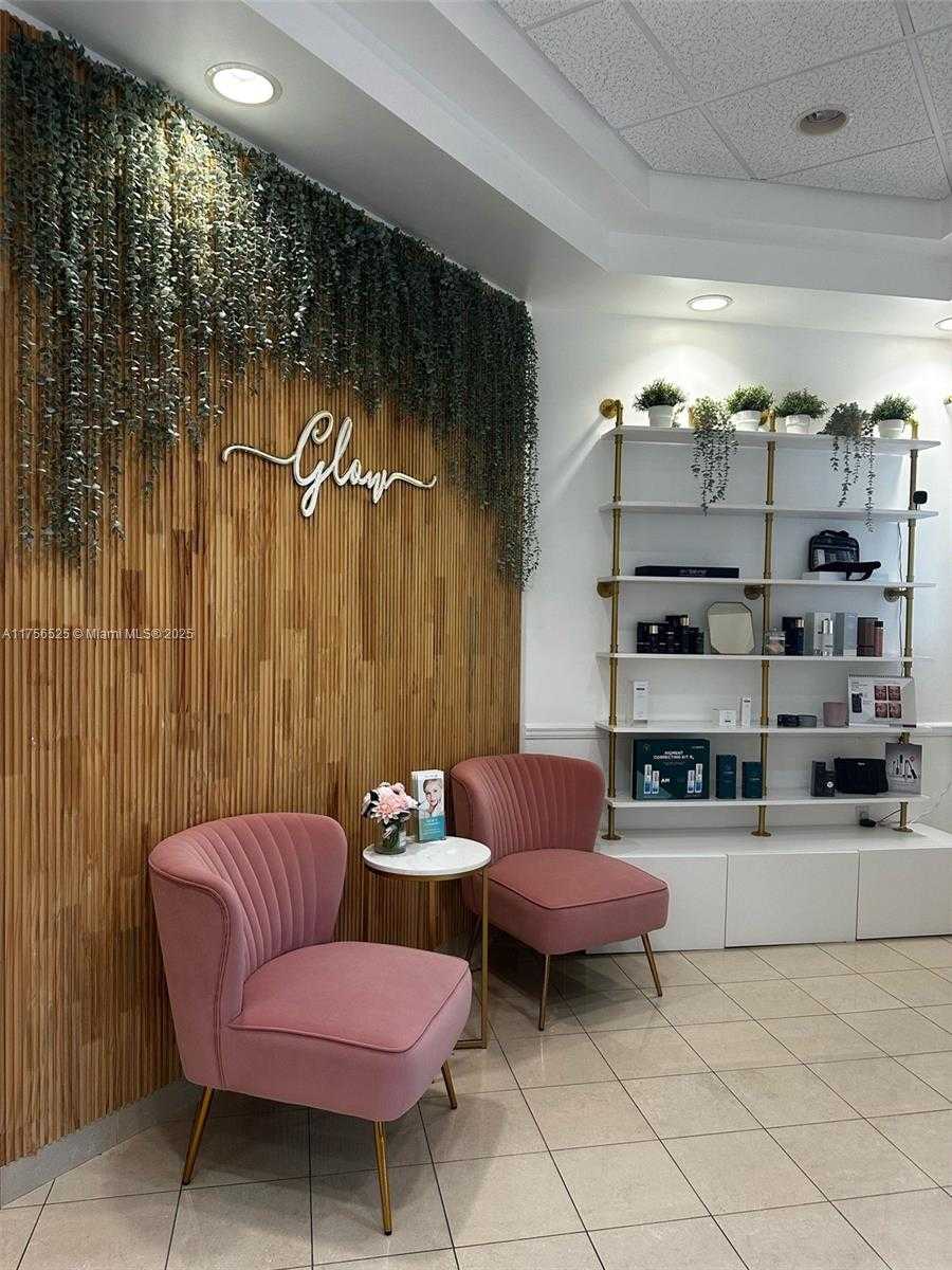 Small Image of 20770 WEST DIXIE HWY DE HWY, Miami Number 9