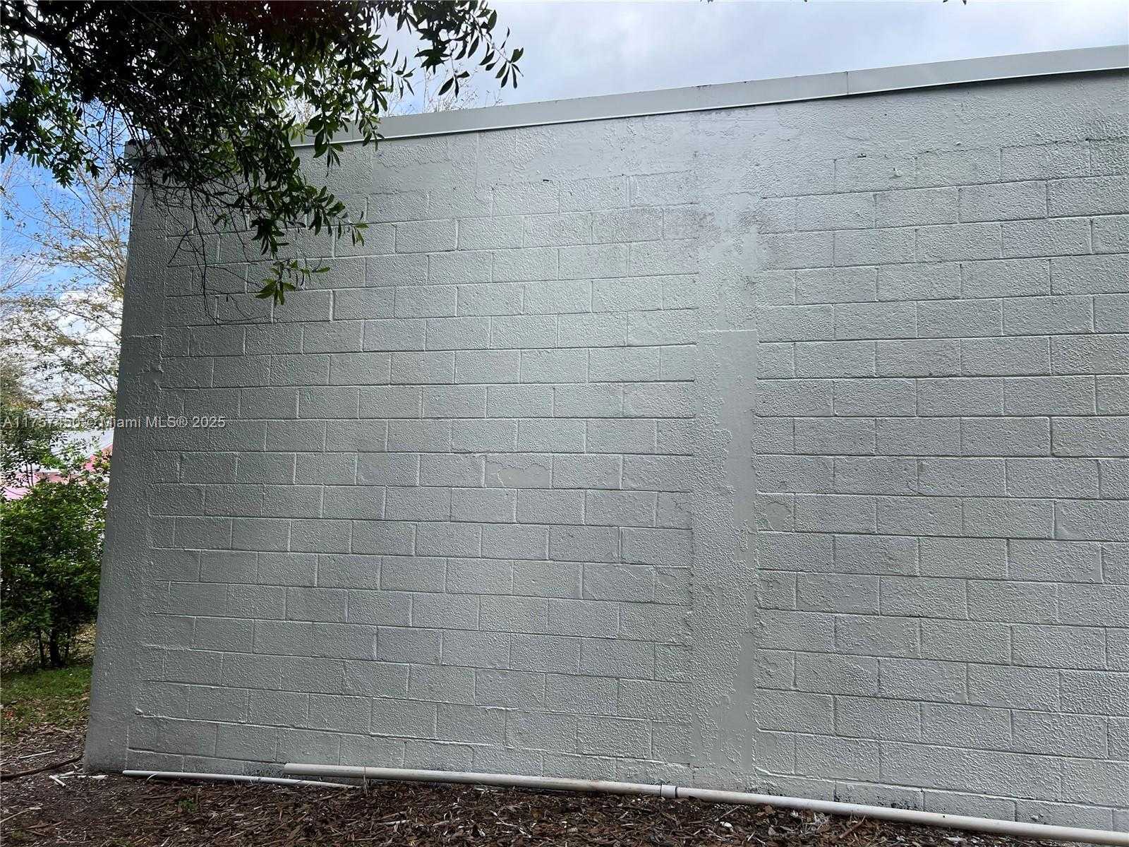 Small Image of 1001 WEST MIDWAY RD, Fort Pierce Number 10