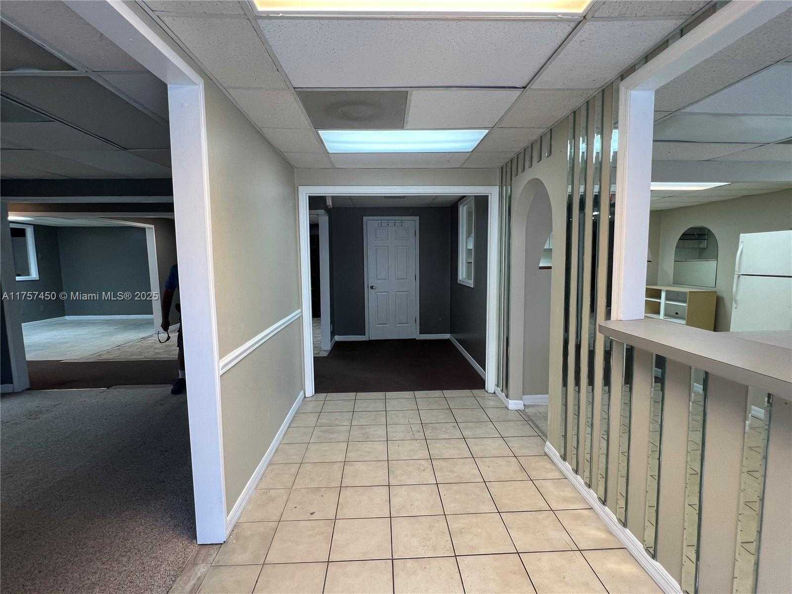 Small Image of 1001 WEST MIDWAY RD, Fort Pierce Number 21
