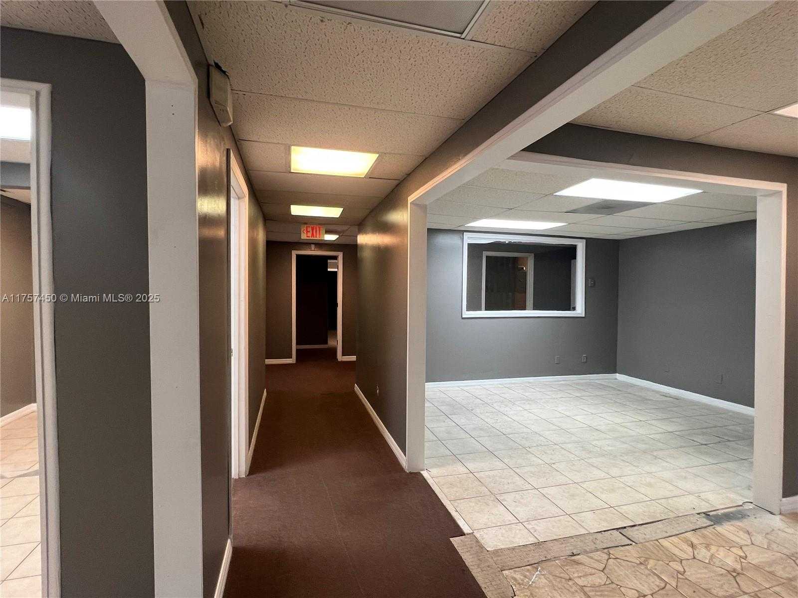 Small Image of 1001 WEST MIDWAY RD, Fort Pierce Number 25