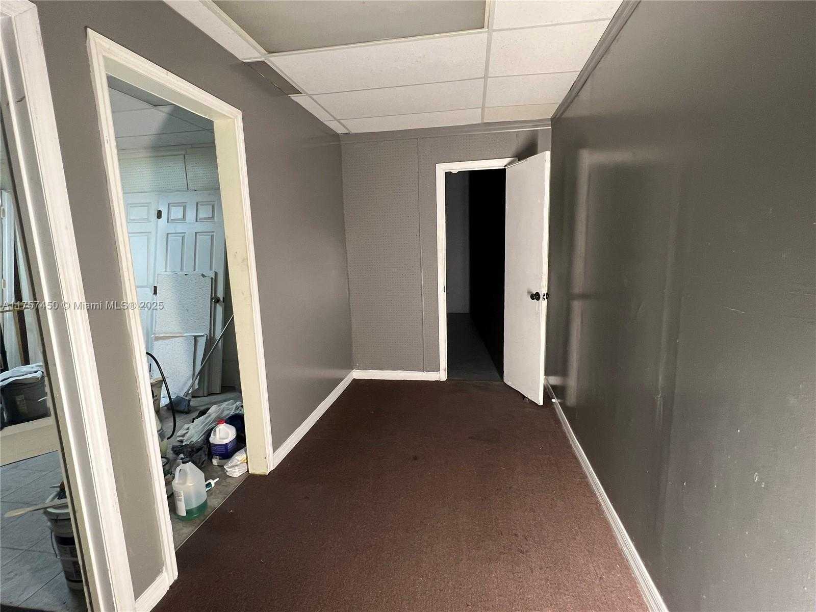 Small Image of 1001 WEST MIDWAY RD, Fort Pierce Number 38