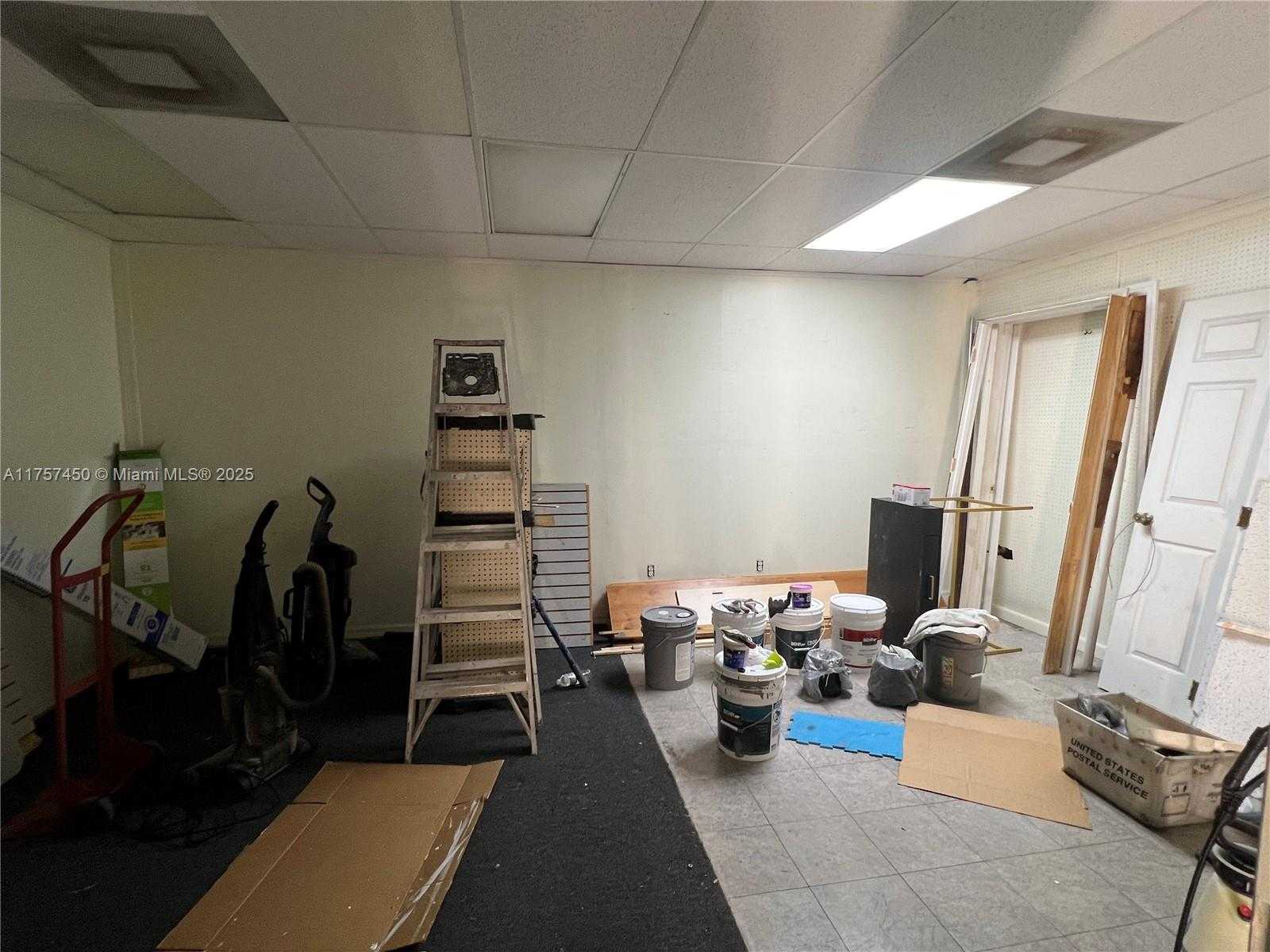 Small Image of 1001 WEST MIDWAY RD, Fort Pierce Number 39
