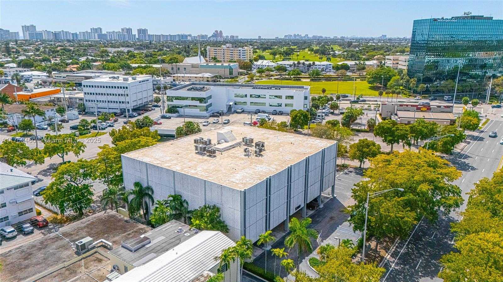 Small Image of 5100 NORTH FEDERAL HWY, Fort Lauderdale Number 15