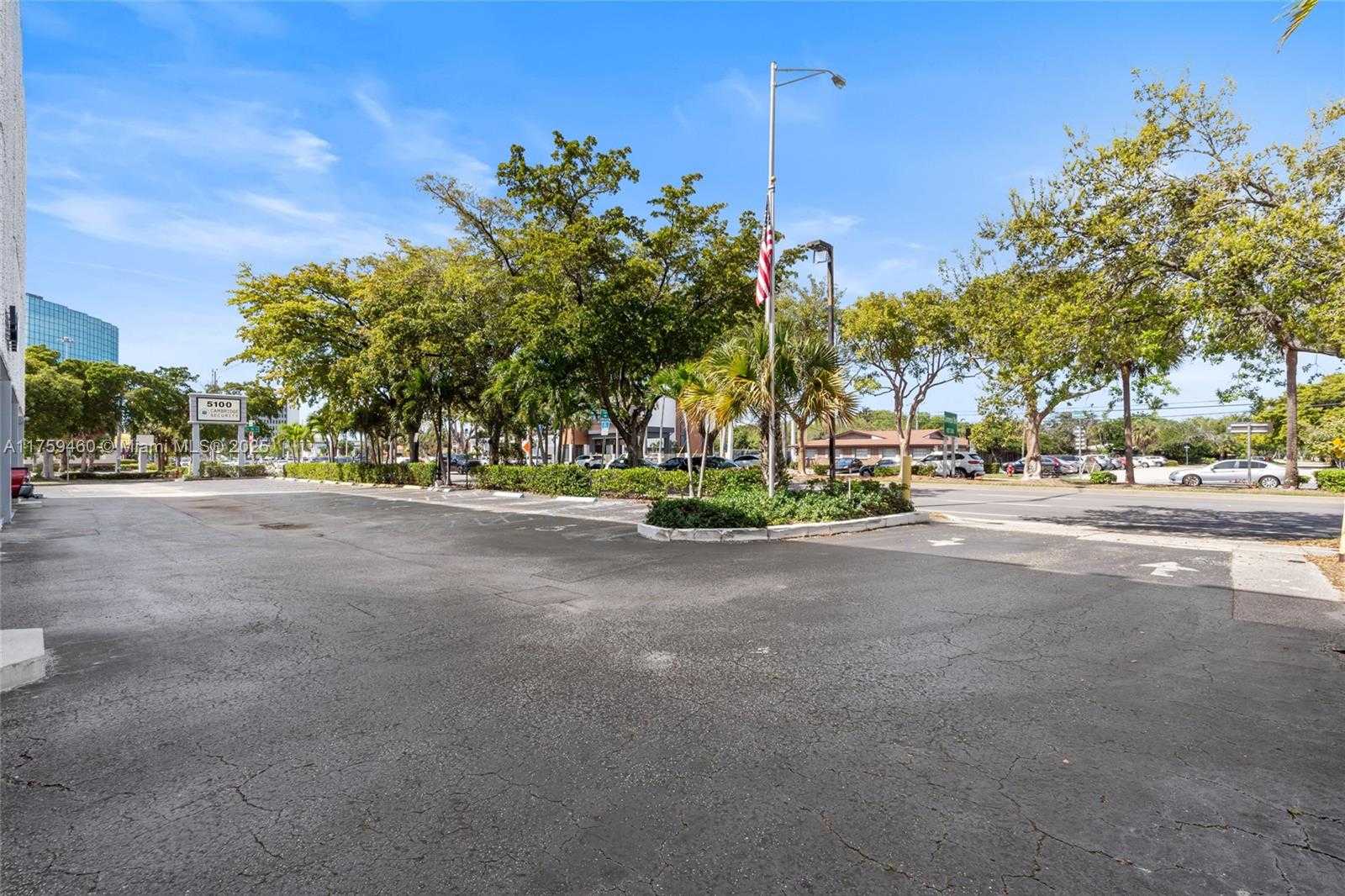 Small Image of 5100 NORTH FEDERAL HWY, Fort Lauderdale Number 34