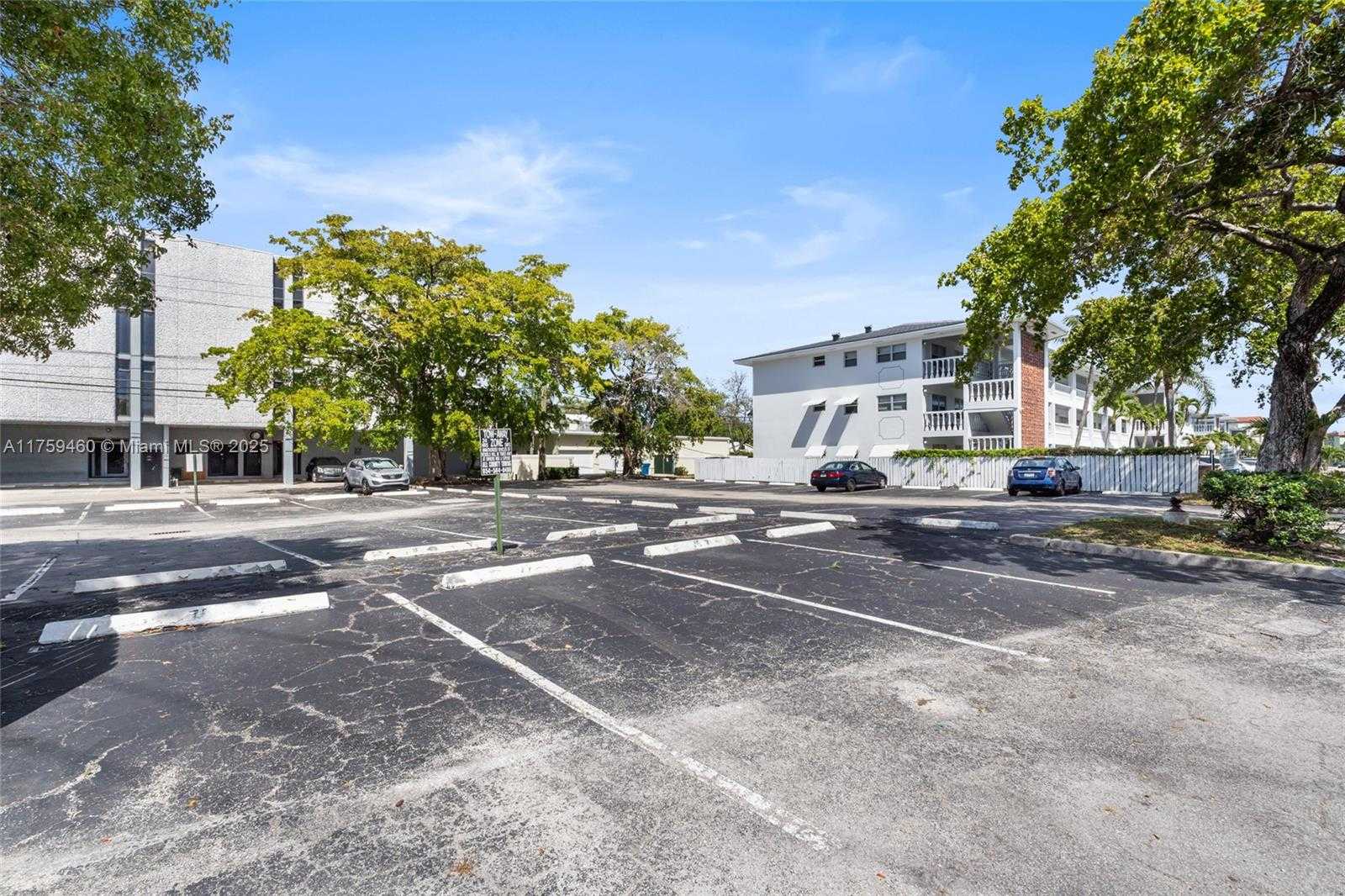 Small Image of 5100 NORTH FEDERAL HWY, Fort Lauderdale Number 38