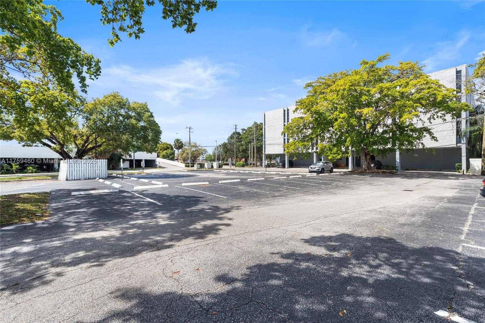 Small Image of 5100 NORTH FEDERAL HWY, Fort Lauderdale Number 39