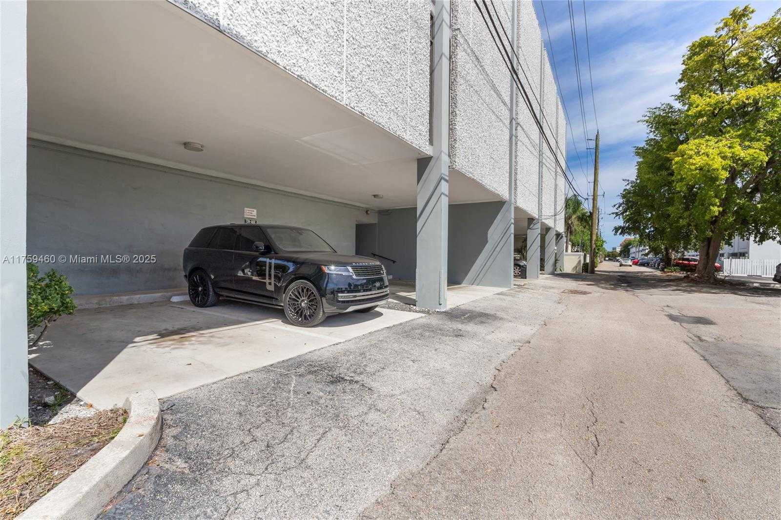 Small Image of 5100 NORTH FEDERAL HWY, Fort Lauderdale Number 40