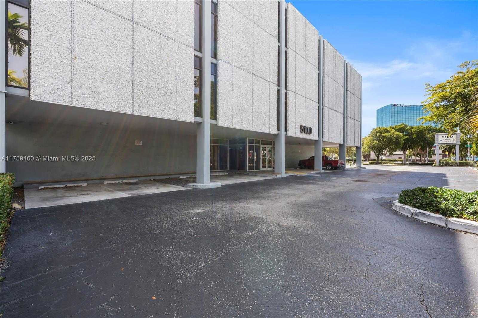 Small Image of 5100 NORTH FEDERAL HWY, Fort Lauderdale Number 48