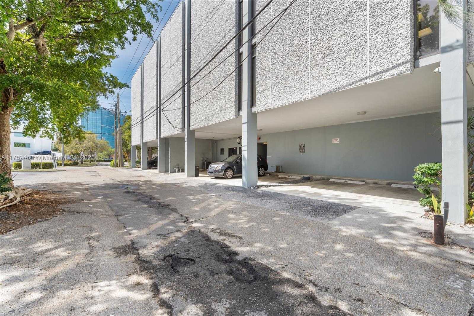 Small Image of 5100 NORTH FEDERAL HWY, Fort Lauderdale Number 51