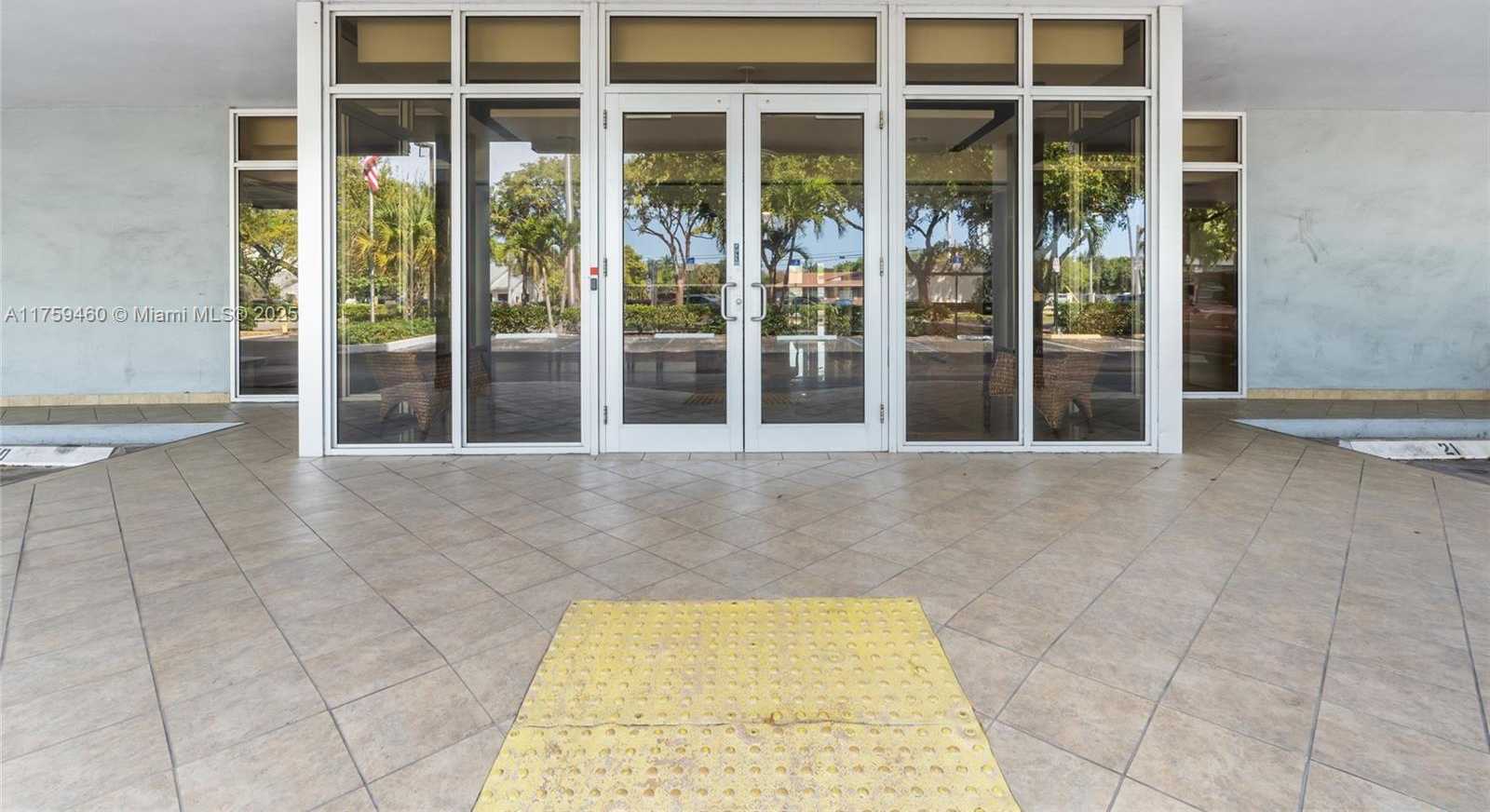 Small Image of 5100 NORTH FEDERAL HWY, Fort Lauderdale Number 52