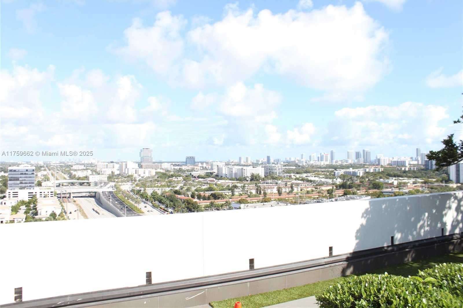 Small Image of 19790 WEST DIXIE HWY #403, Aventura Number 16