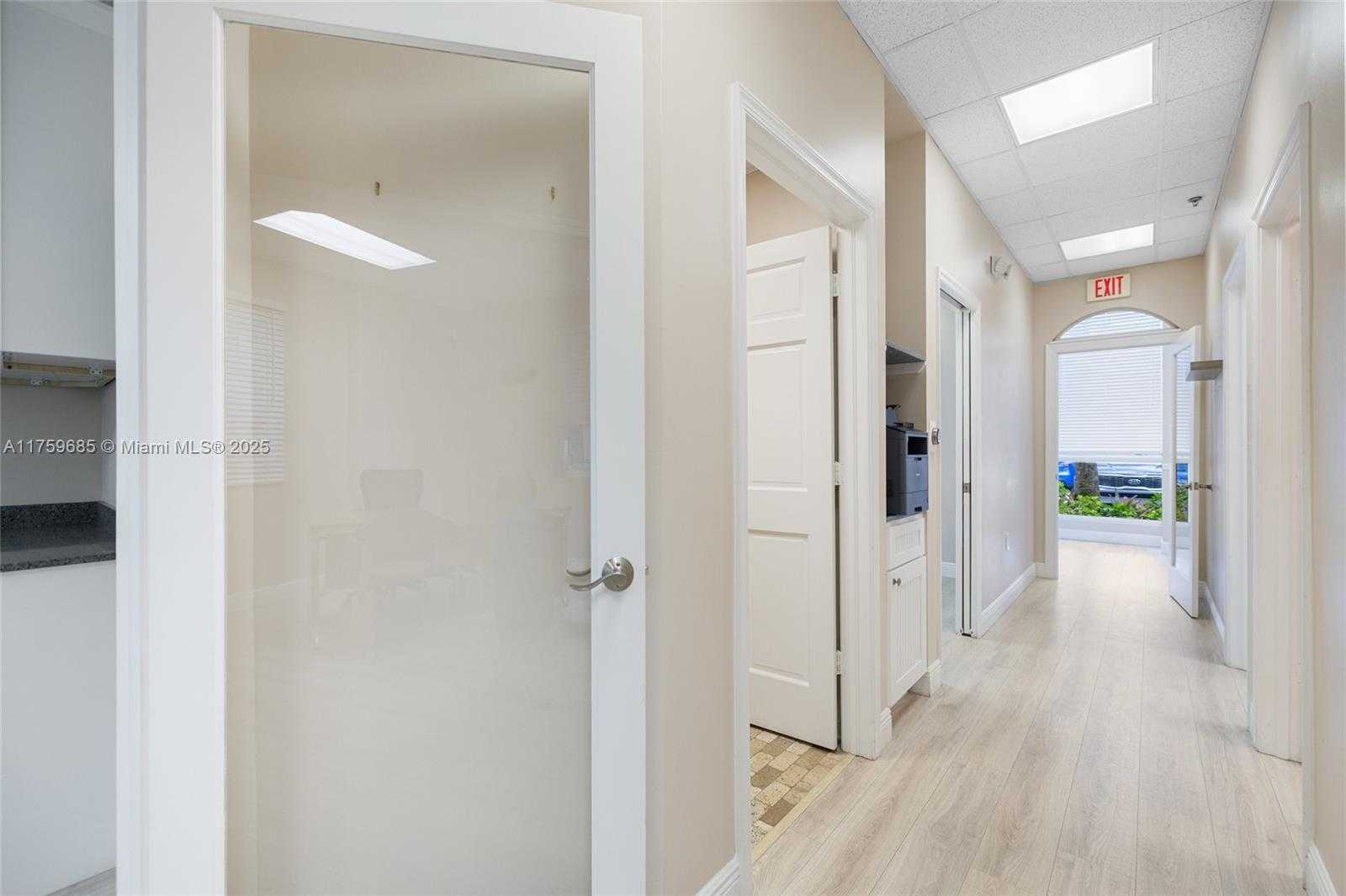 Small Image of 10189 CLEARY BLVD #101, Plantation Number 11