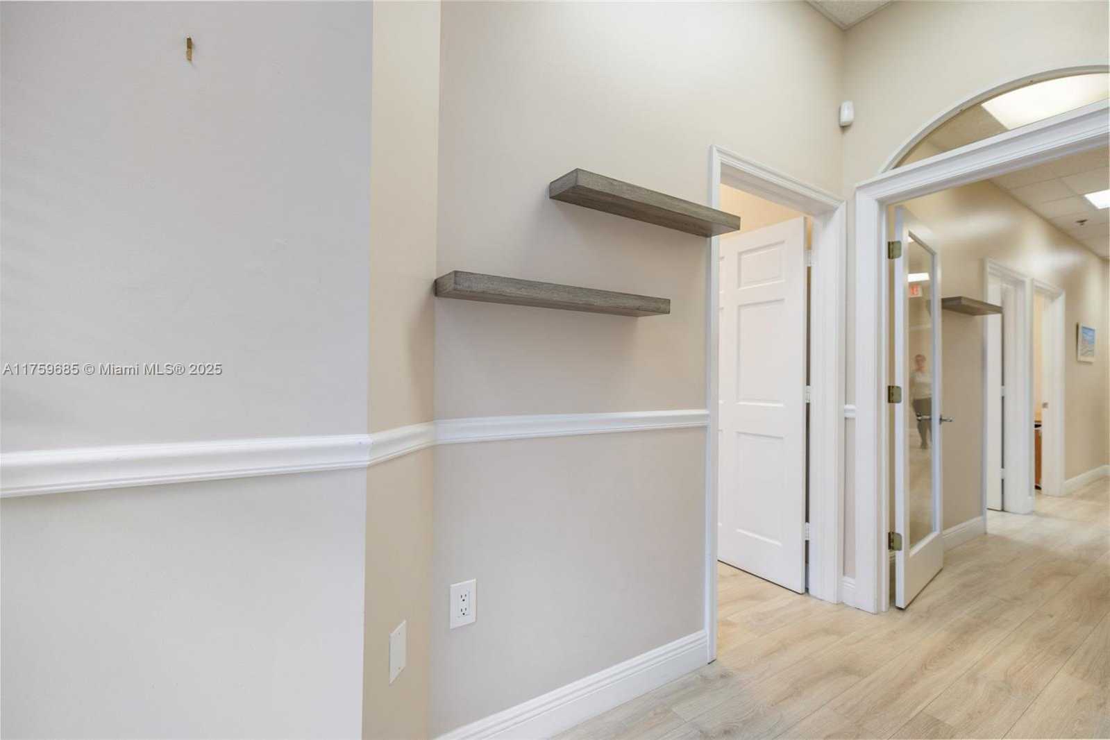 Small Image of 10189 CLEARY BLVD #101, Plantation Number 12
