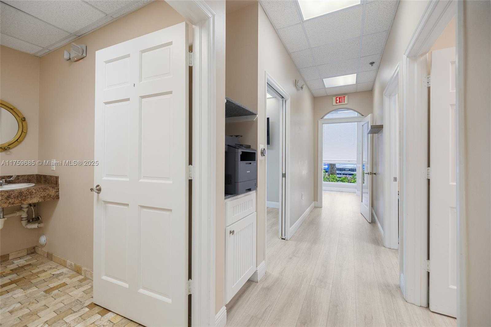 Small Image of 10189 CLEARY BLVD #101, Plantation Number 21