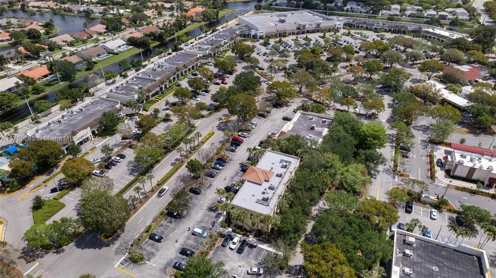 Small Image of 10189 CLEARY BLVD #101, Plantation Number 30