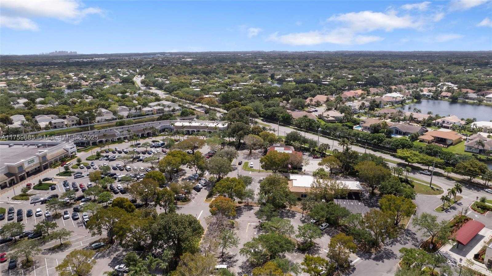 Small Image of 10189 CLEARY BLVD #101, Plantation Number 35