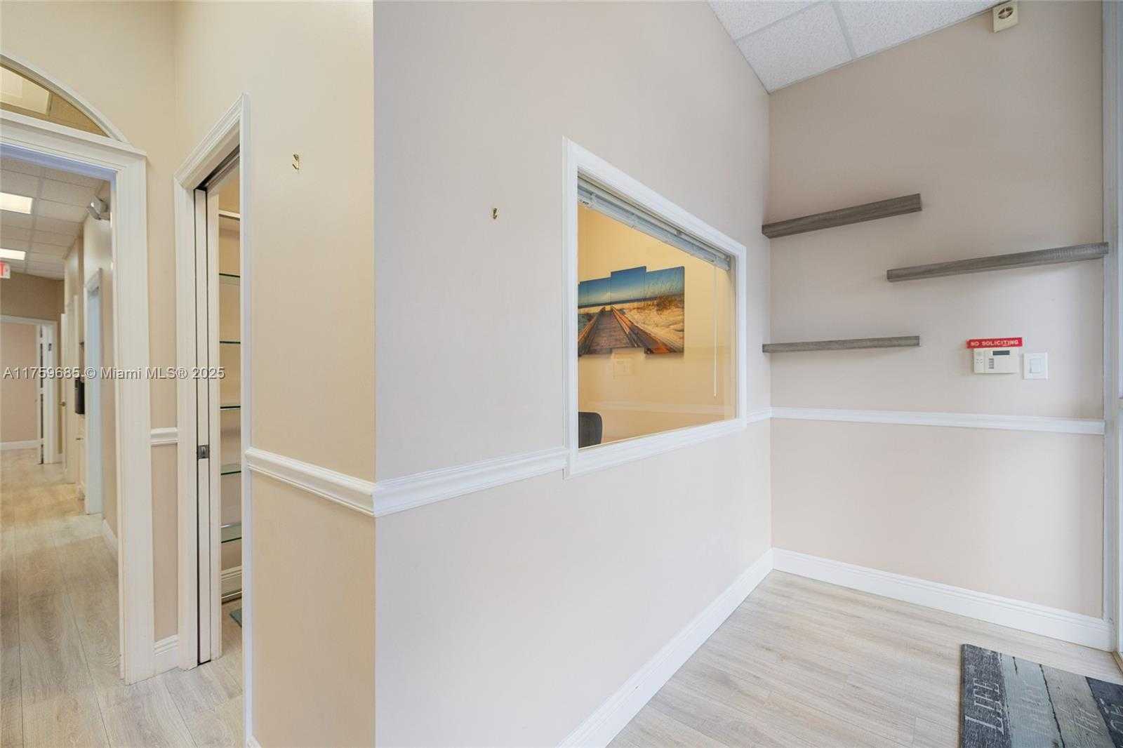 Small Image of 10189 CLEARY BLVD #101, Plantation Number 8