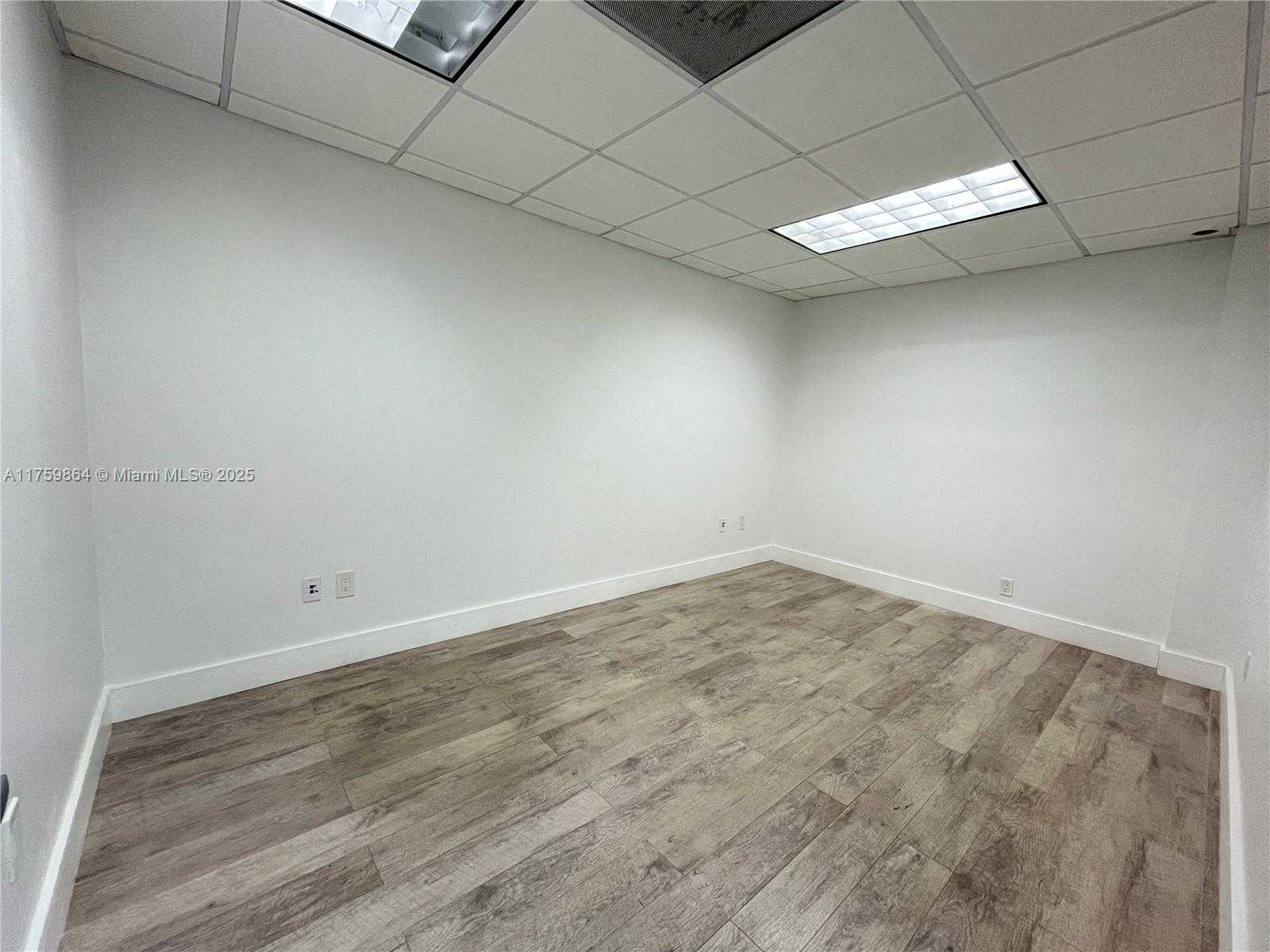 Small Image of 4350 NORTH WEST 19TH AVE #C, Deerfield Beach Number 5