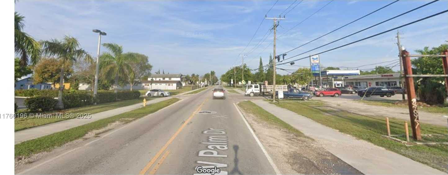 Small Image of 881 WEST PALM DR #1, Florida City Number 7