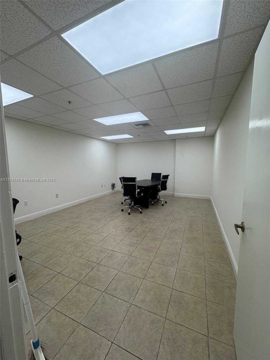 Small Image of 2300 NORTH WEST 94TH AVE #202, Doral Number 10