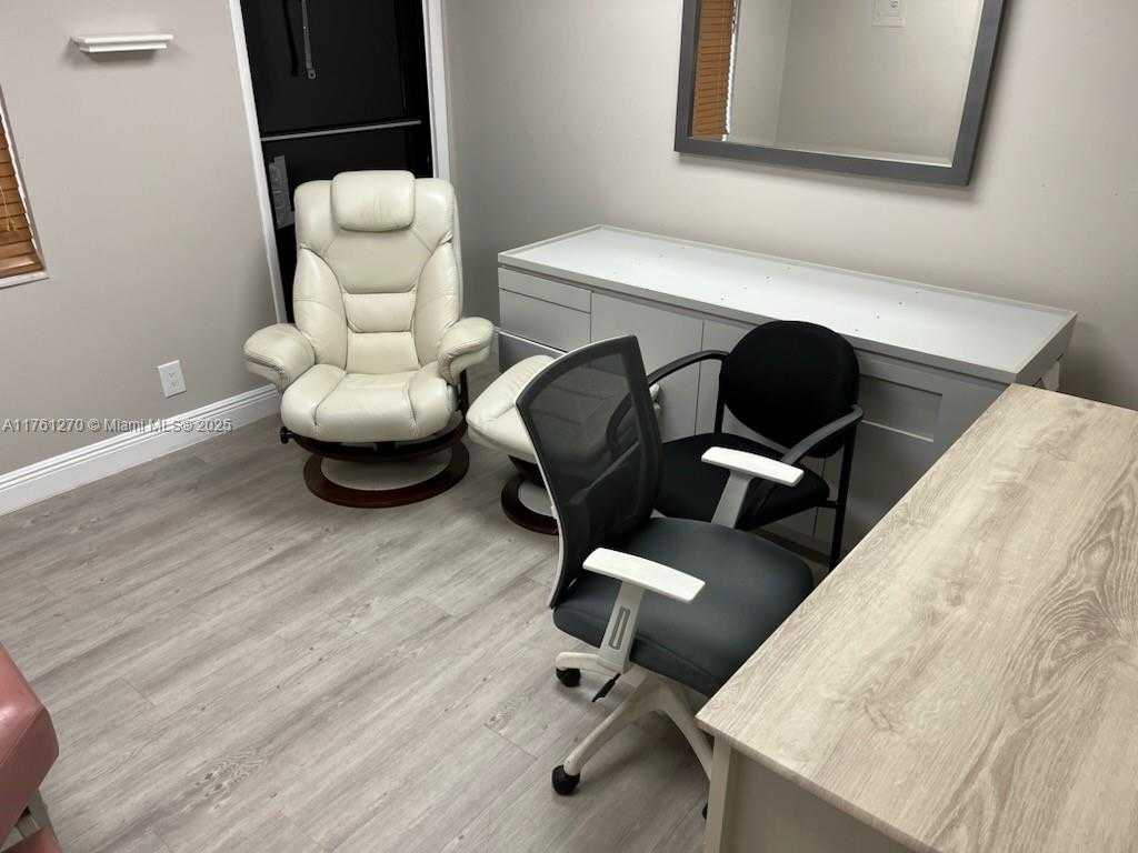 Small Image of 701 NORTHLAKE BLVD #201, North Palm Beach Number 18