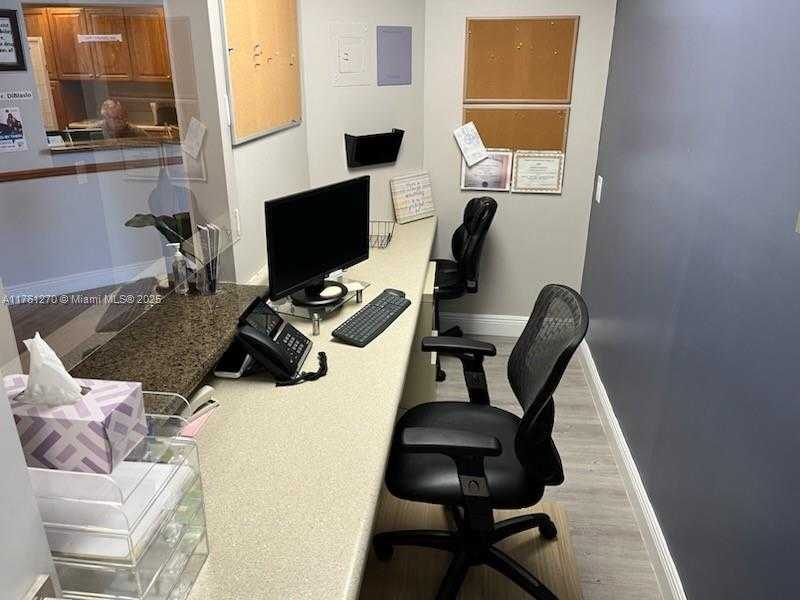 Small Image of 701 NORTHLAKE BLVD #201, North Palm Beach Number 21