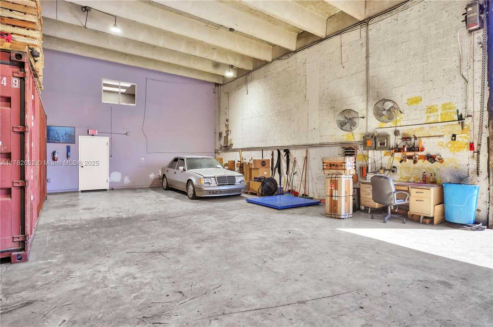 Small Image of 5220 NORTH WEST 72ND AVE #A1, Miami Number 14