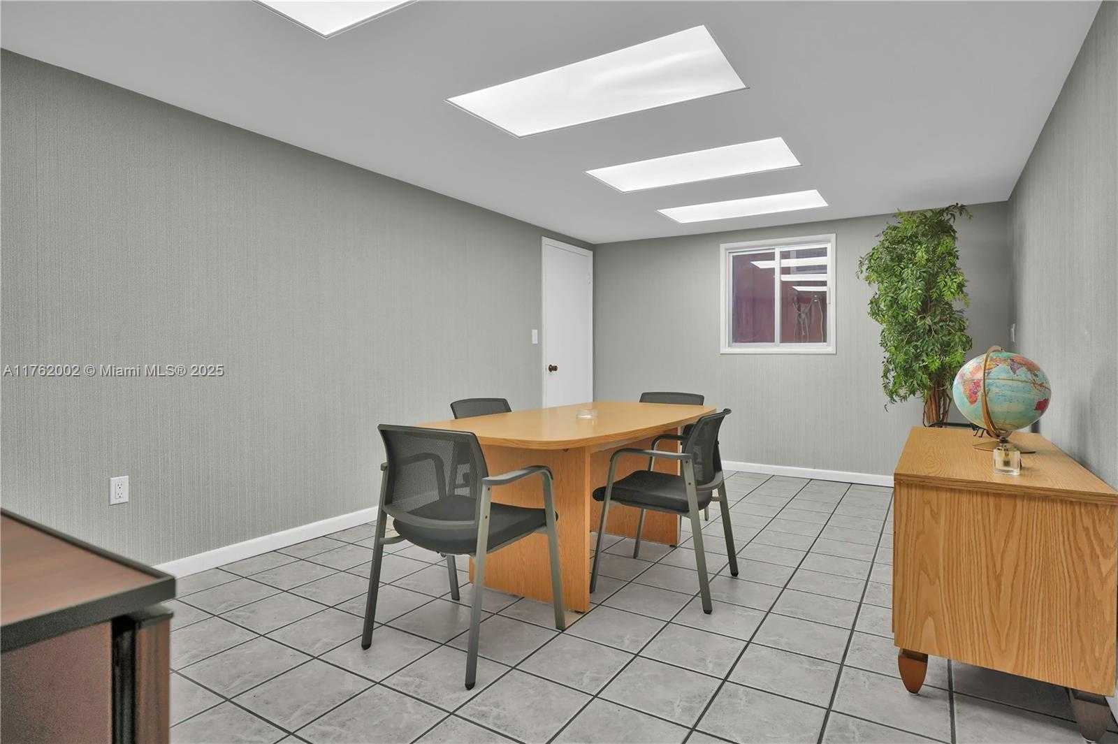 Small Image of 5220 NORTH WEST 72ND AVE #A1, Miami Number 4