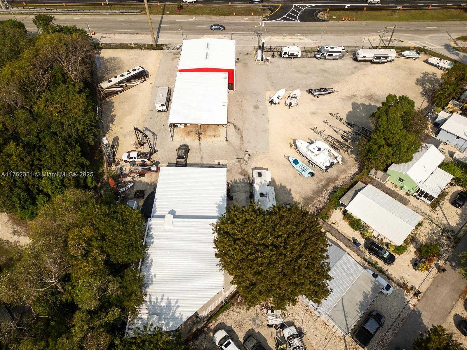 Small Image of 100099 OVERSEAS HWY, Out of City Number 28