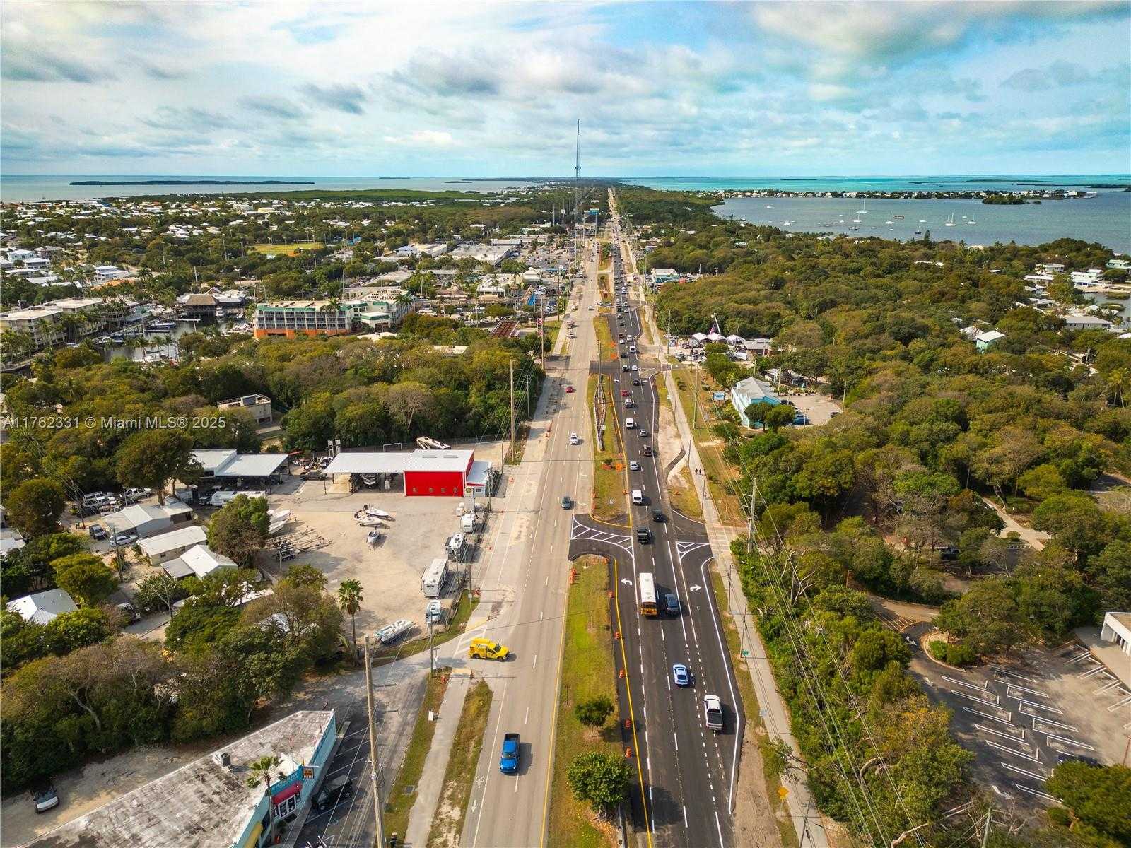 Small Image of 100099 OVERSEAS HWY, Out of City Number 33