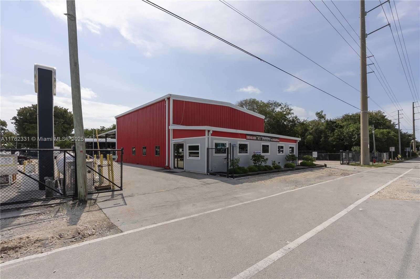 Small Image of 100099 OVERSEAS HWY, Out of City Number 38