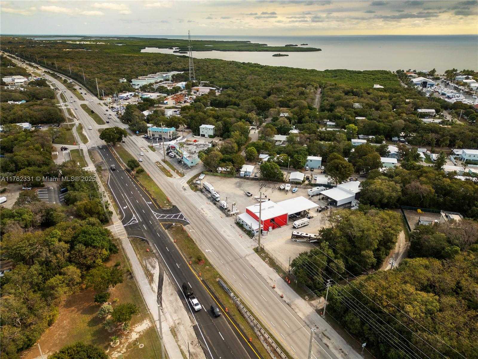 Small Image of 100099 OVERSEAS HWY, Out of City Number 8