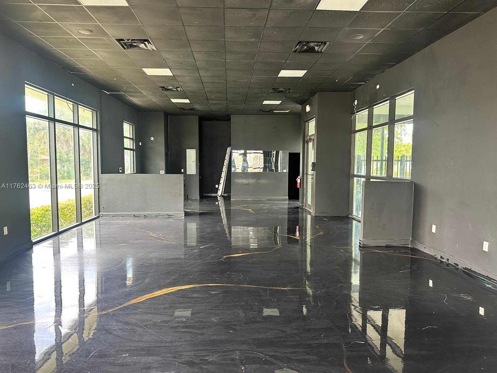 Small Image of 101 SOUTH WEST 27TH AVE, Fort Lauderdale Number 5