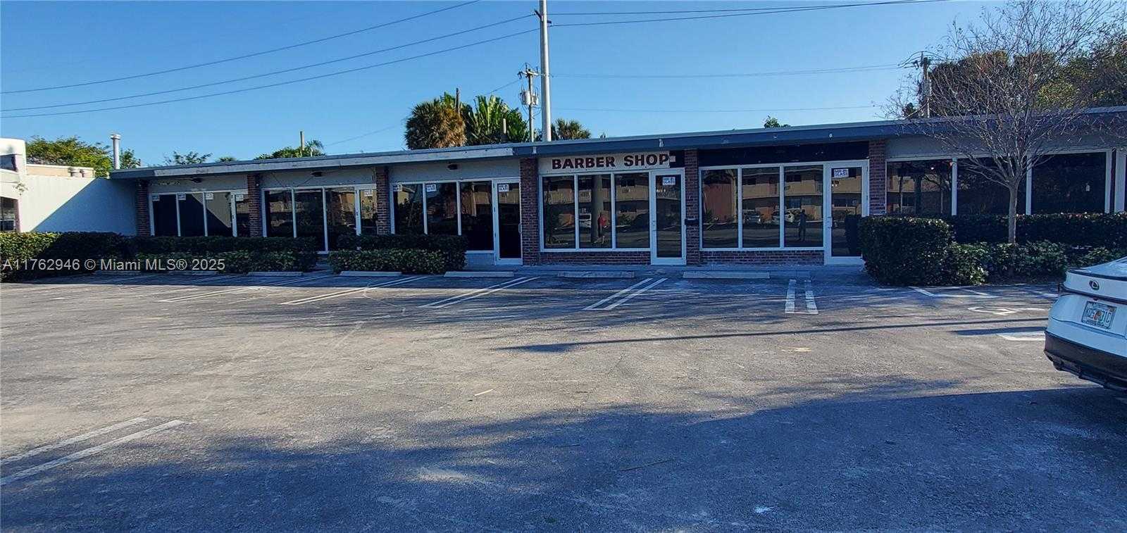 Small Image of 330 EAST MCNAB RD, Pompano Beach Number 3
