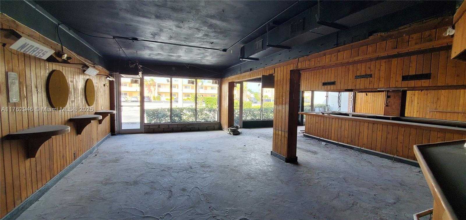 Small Image of 330 EAST MCNAB RD, Pompano Beach Number 7
