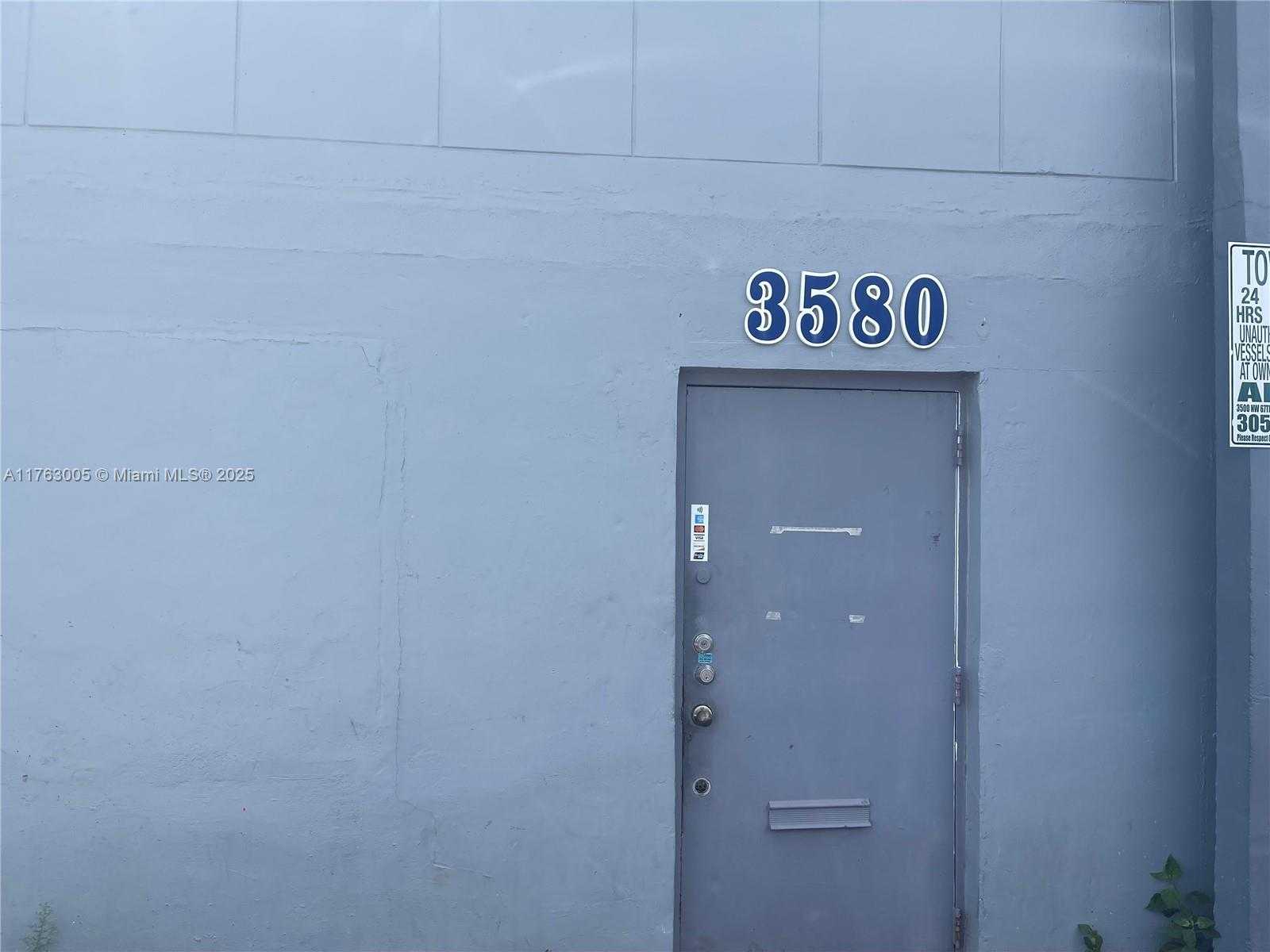 Small Image of 3580 NORTH WEST 52ND ST, Miami Number 11