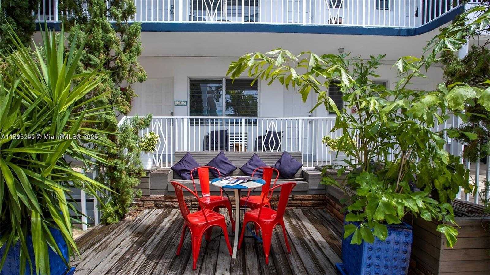 Small Image of Miami Beach Number 3