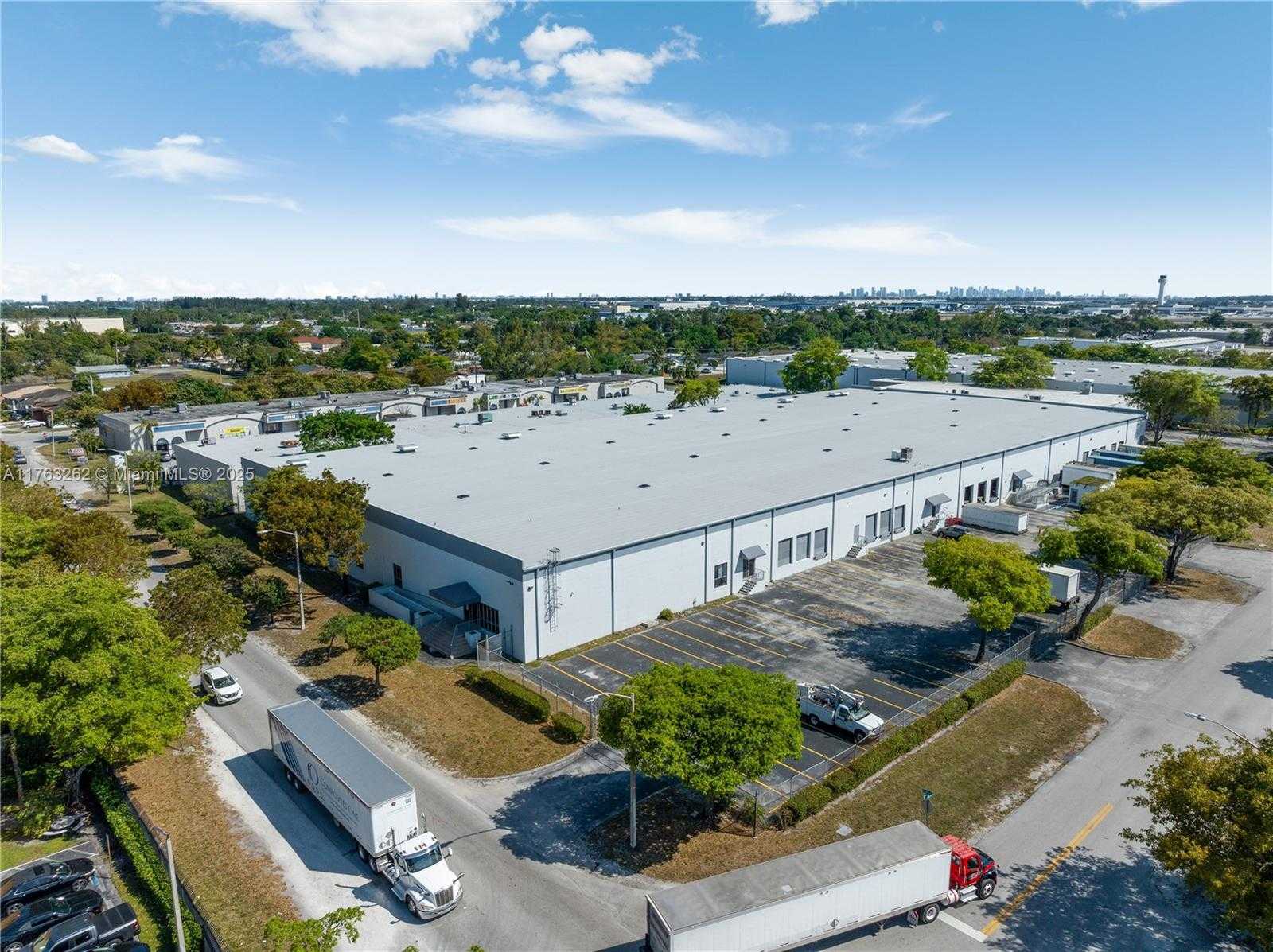 Small Image of 16335 NORTH WEST 48TH AV #16335, Miami Gardens Number 9