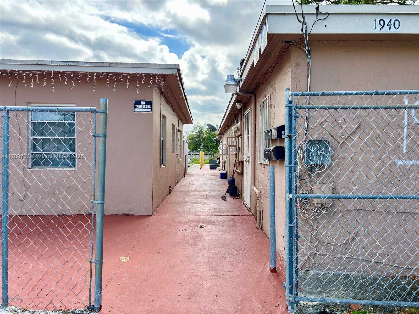 Small Image of 1940 ALI BABA AVE, Opa-Locka Number 2