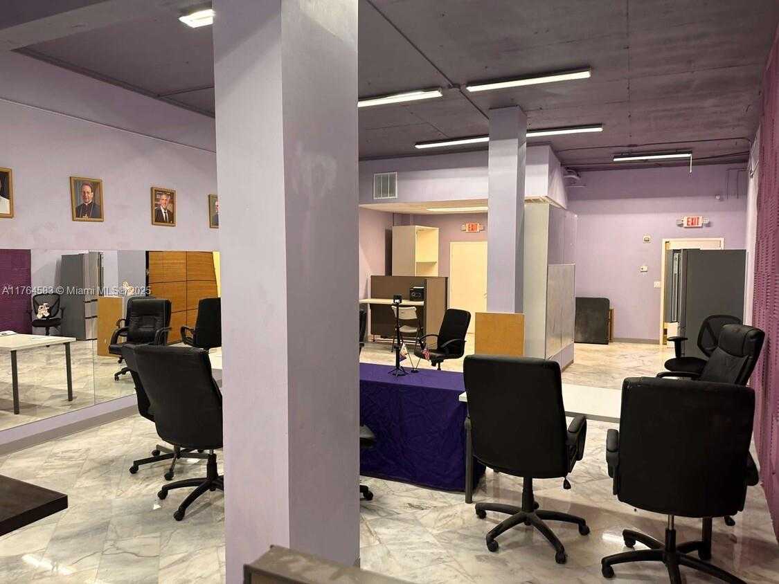 Small Image of 3800 SOUTH OCEAN DR #218, Hollywood Number 2