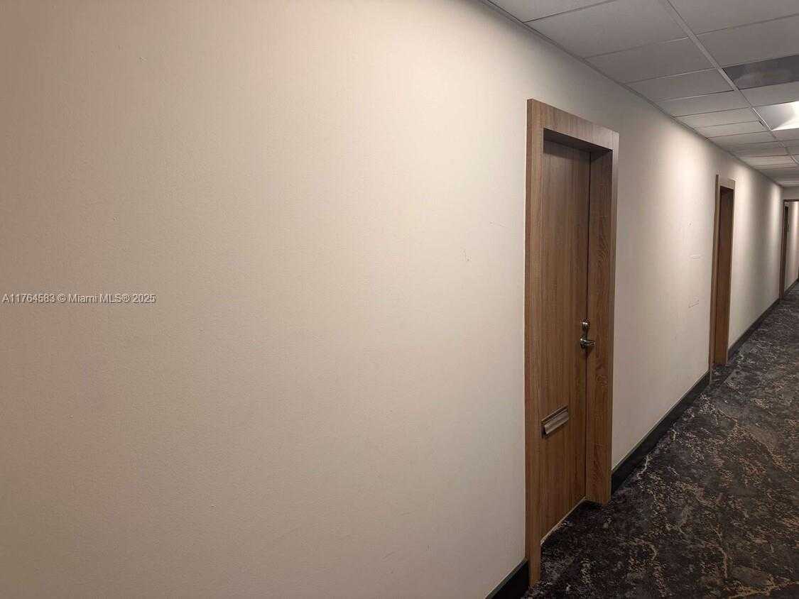 Small Image of 3800 SOUTH OCEAN DR #218, Hollywood Number 5