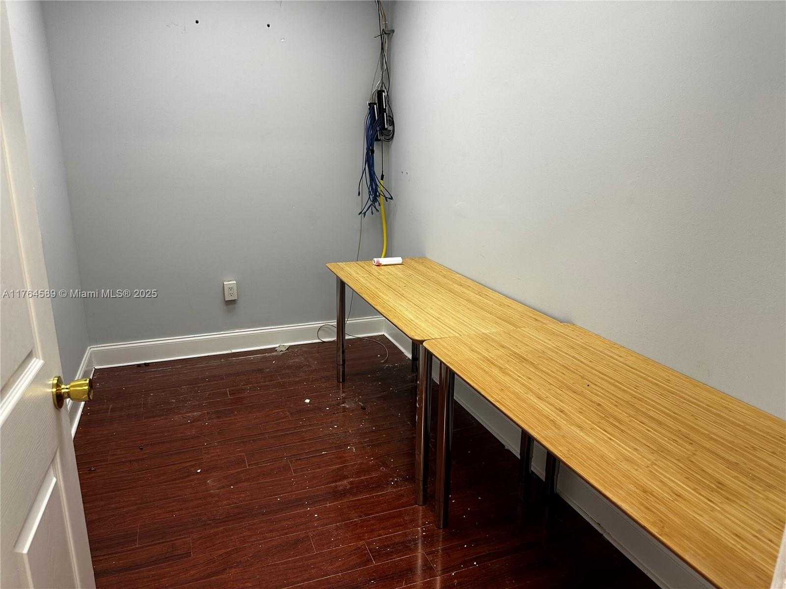 Small Image of 3800 SOUTH OCEAN DR #217, Hollywood Number 9