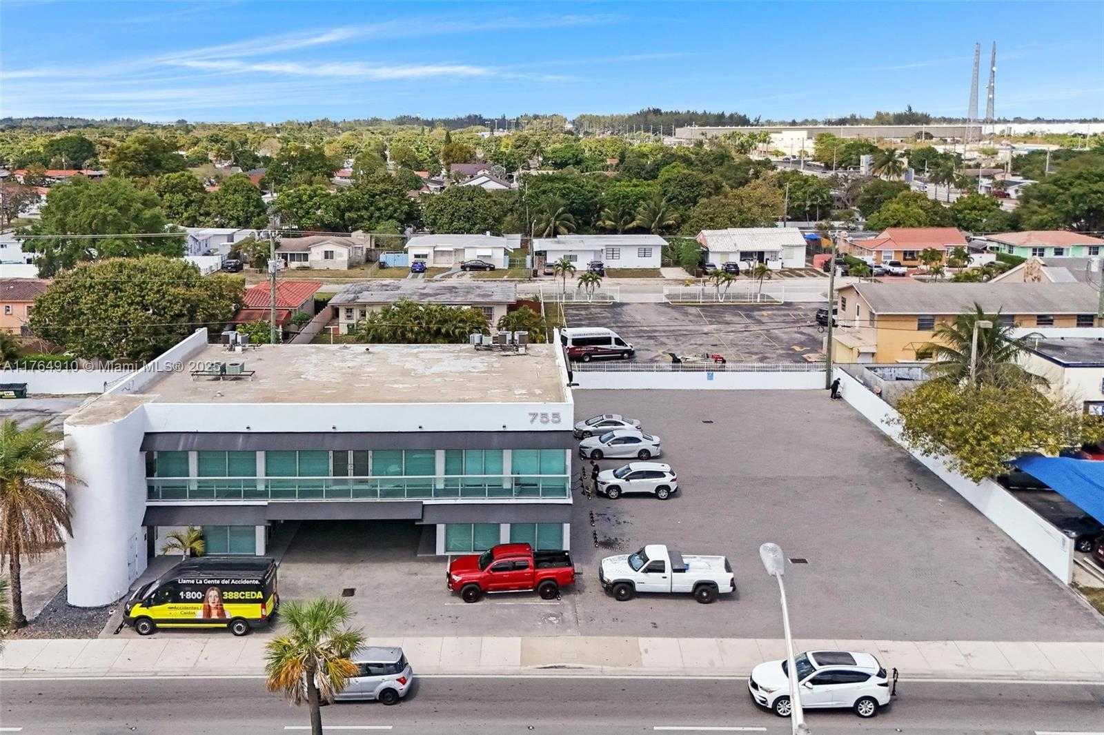 Small Image of 755 EAST 49TH ST, Hialeah Number 14