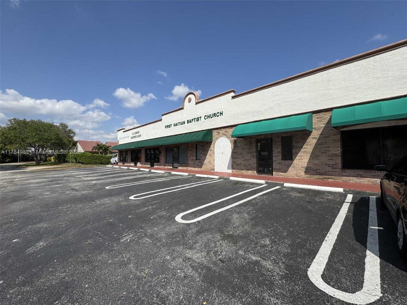 Small Image of 9891 WEST SAMPLE RD, Coral Springs Number 2