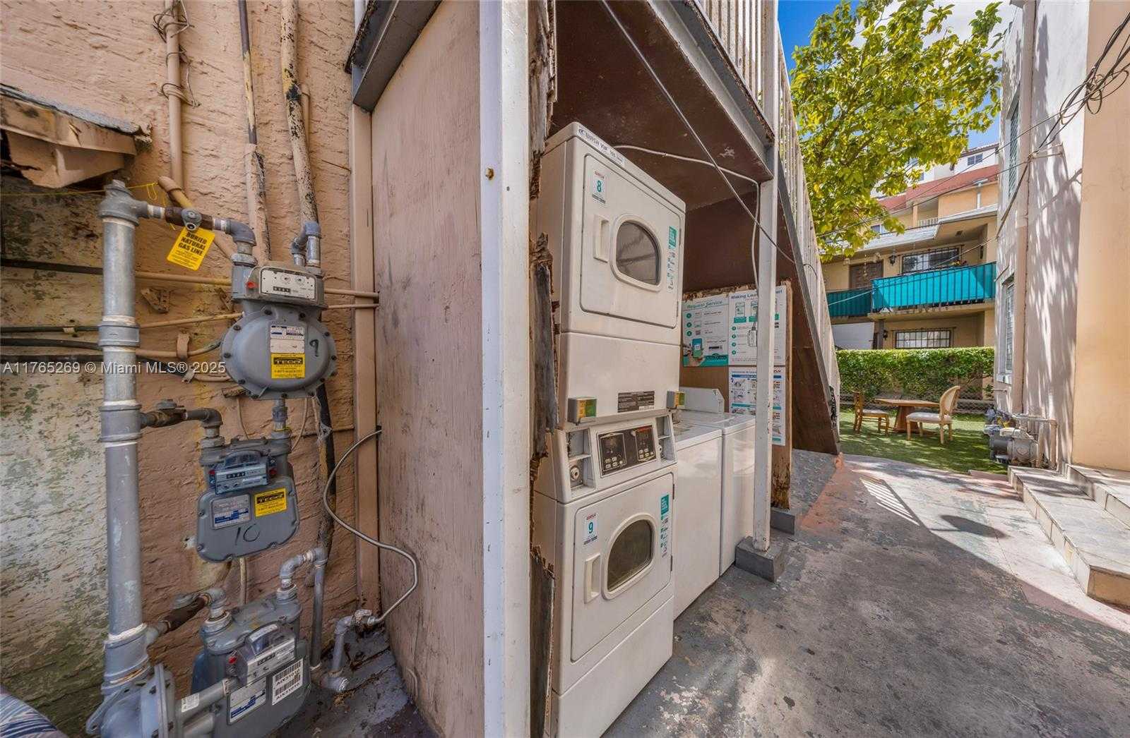 Small Image of 227 NORTH WEST 13TH AVE, Miami Number 14