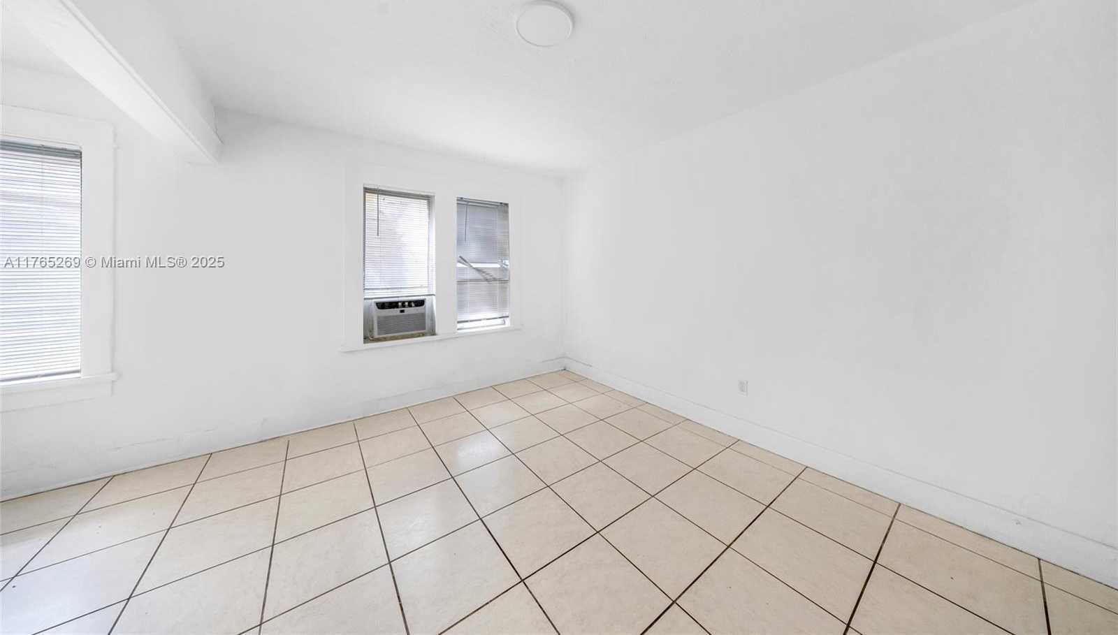 Small Image of 227 NORTH WEST 13TH AVE, Miami Number 21