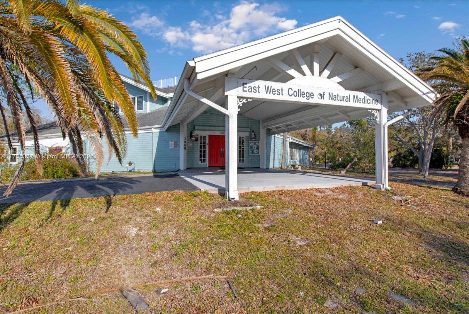 Small Image of 3808 NORTH TAMIAMI TRAIL, Sarasota Number 2