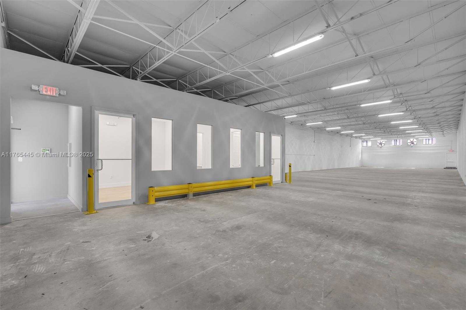 Small Image of 2625 WEST 6TH AVE, Hialeah Number 11