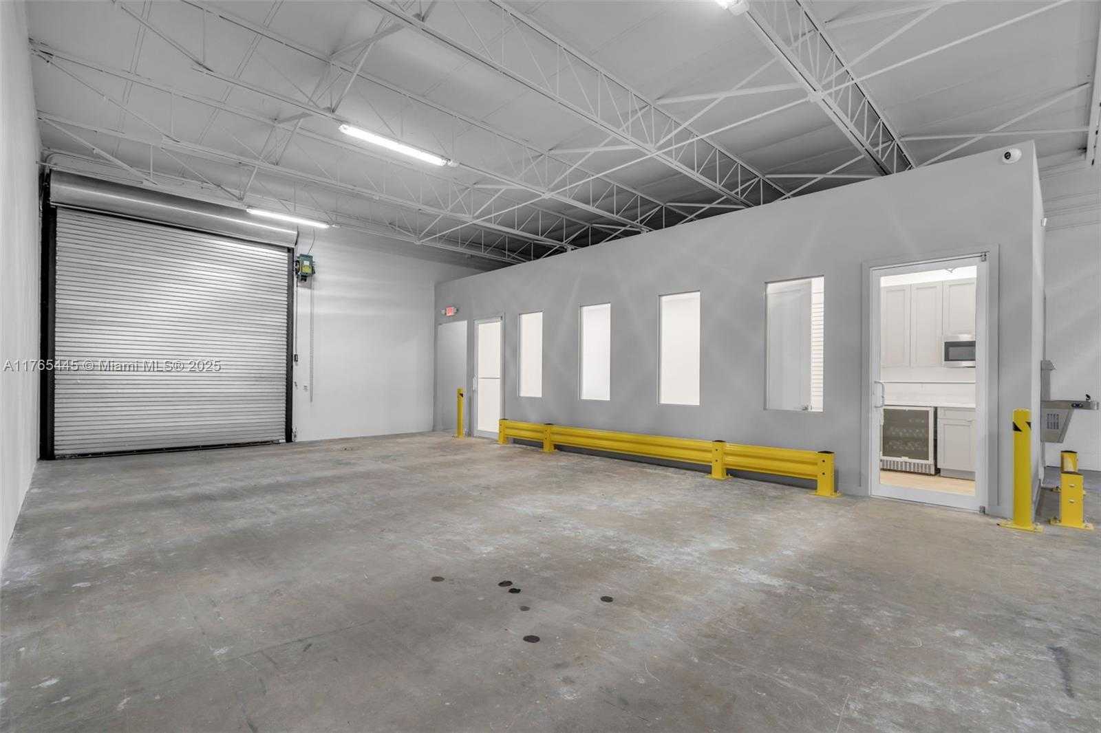 Small Image of 2625 WEST 6TH AVE, Hialeah Number 12
